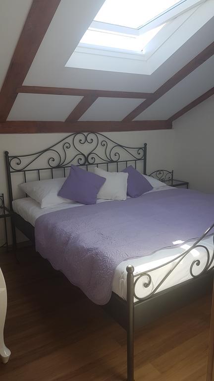 סאלי Apartment Azaleja מראה חיצוני תמונה