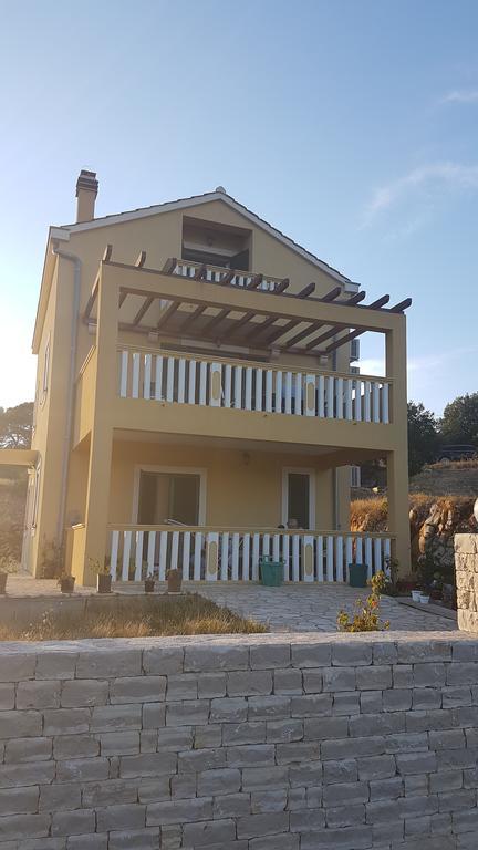 סאלי Apartment Azaleja מראה חיצוני תמונה