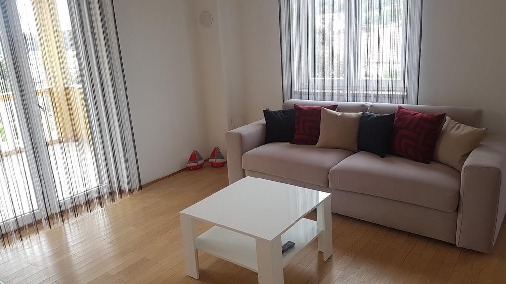 סאלי Apartment Azaleja מראה חיצוני תמונה