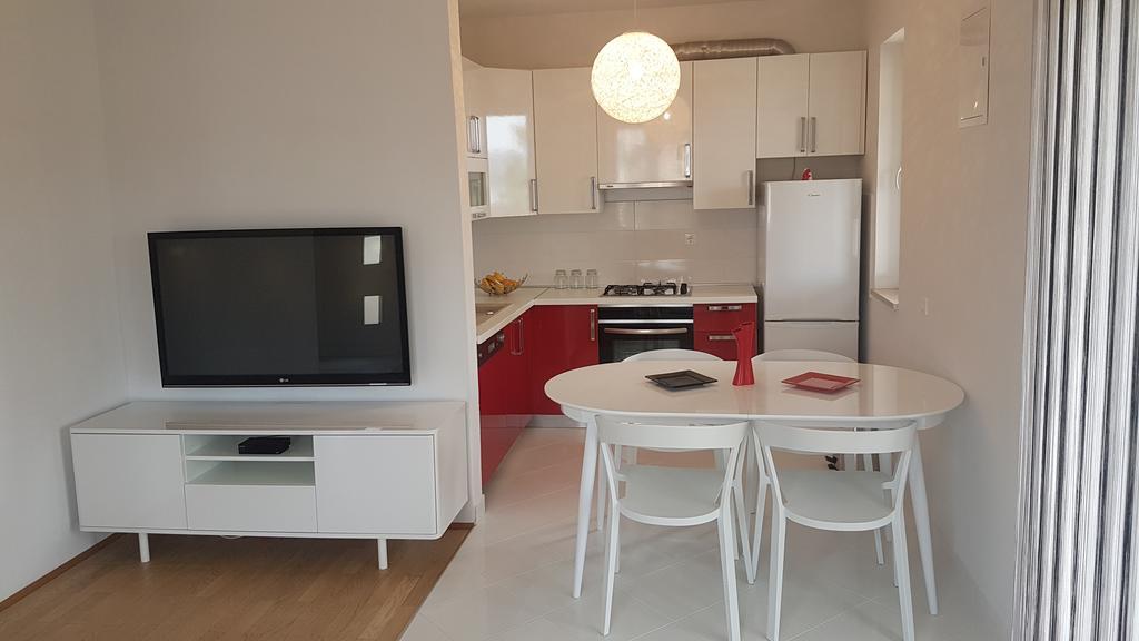 סאלי Apartment Azaleja מראה חיצוני תמונה