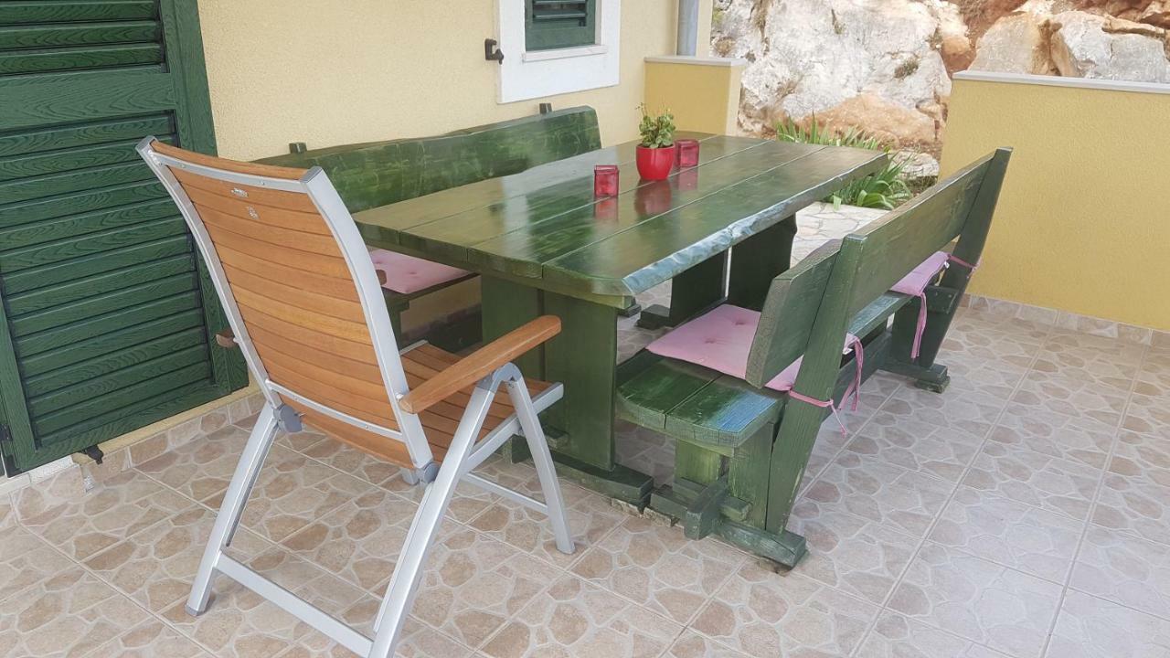 סאלי Apartment Azaleja מראה חיצוני תמונה