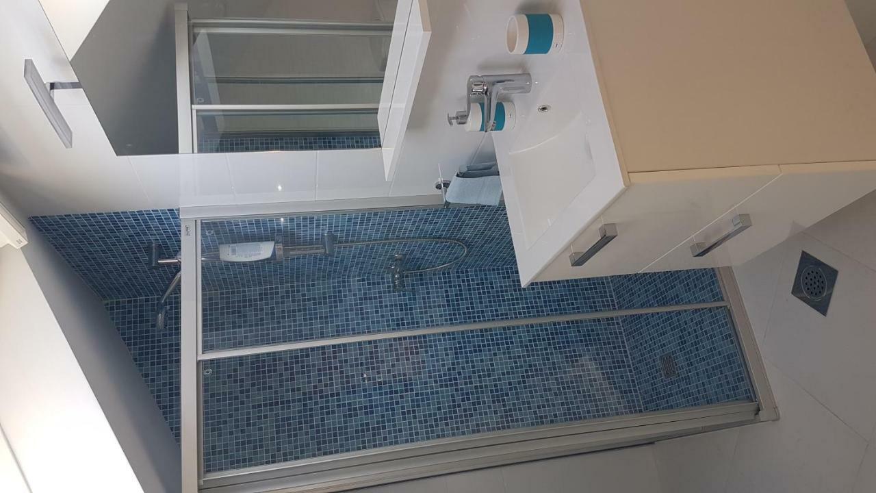 סאלי Apartment Azaleja מראה חיצוני תמונה